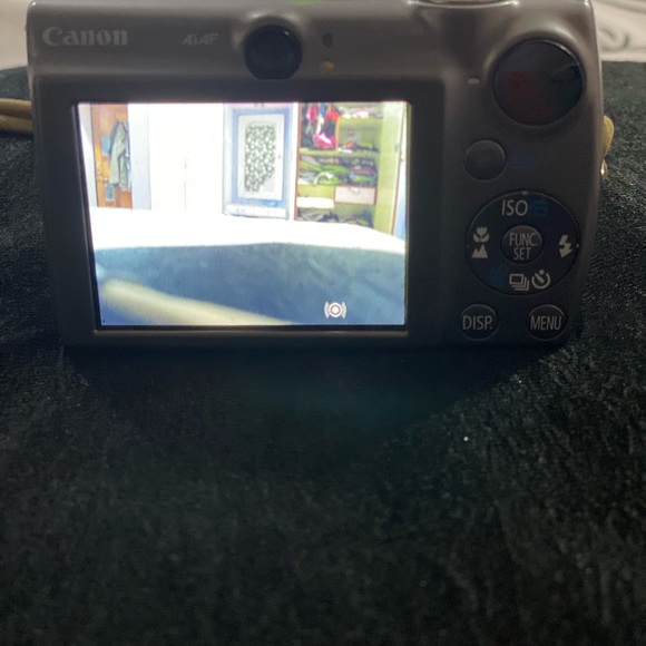 Canon IXY DIGITAL camera - Picture 4 of 14